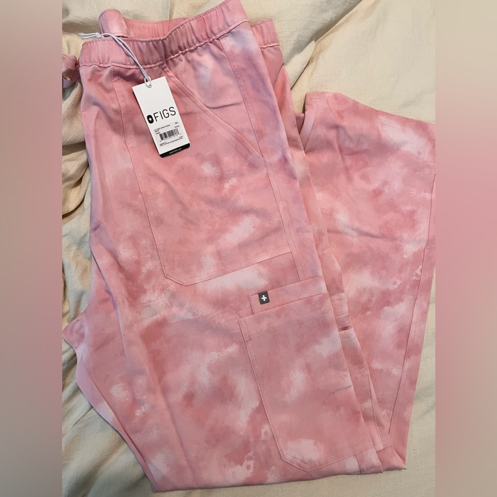 NWT Pink Figs